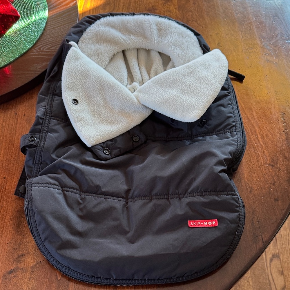 Skip Hop Black Cozy Stroller Cover